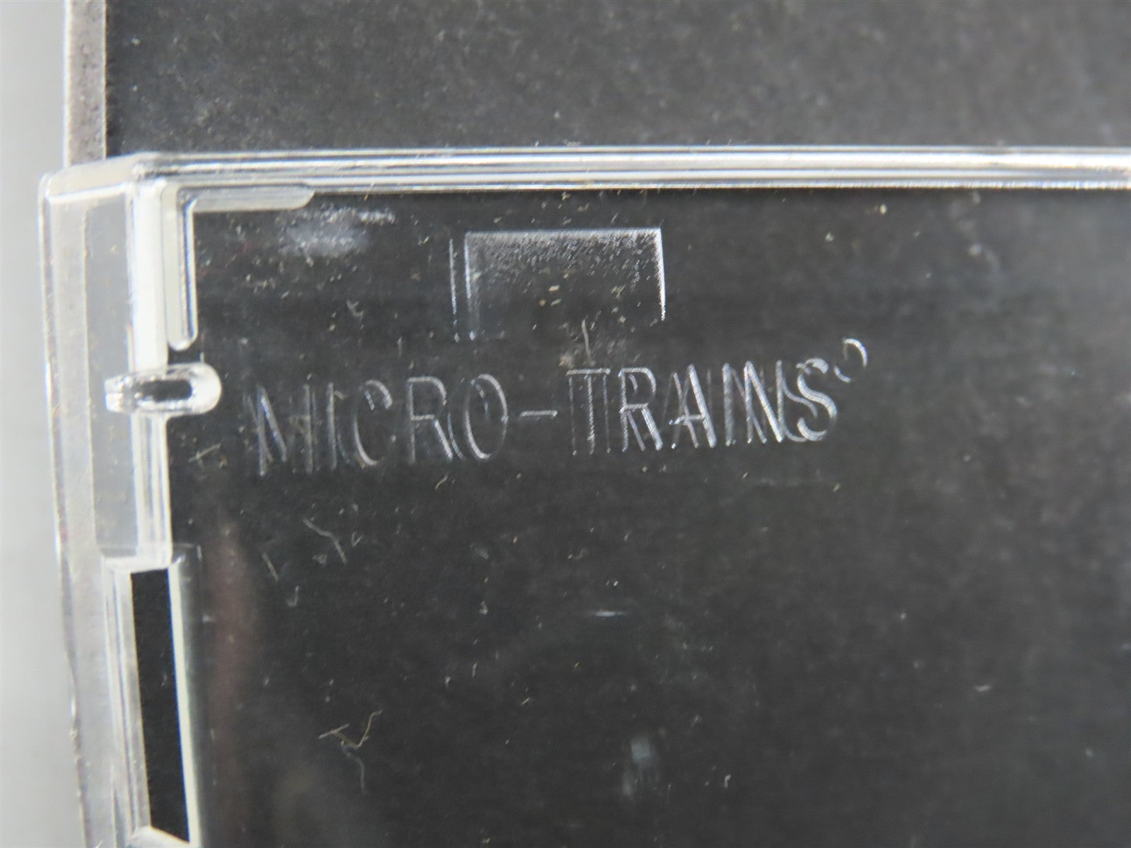 N Scale Micro-Trains MTL 68060 Burlington Northern Santa Fe 48' Van Trailer RTR