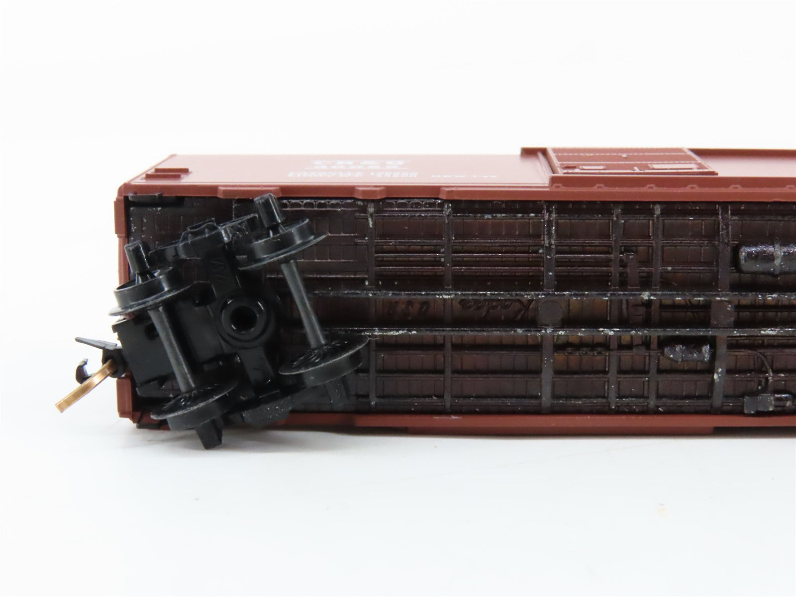 N Scale Micro-Trains MTL CB&Q Burlington Route 40' Box Car Factory Interior RTR