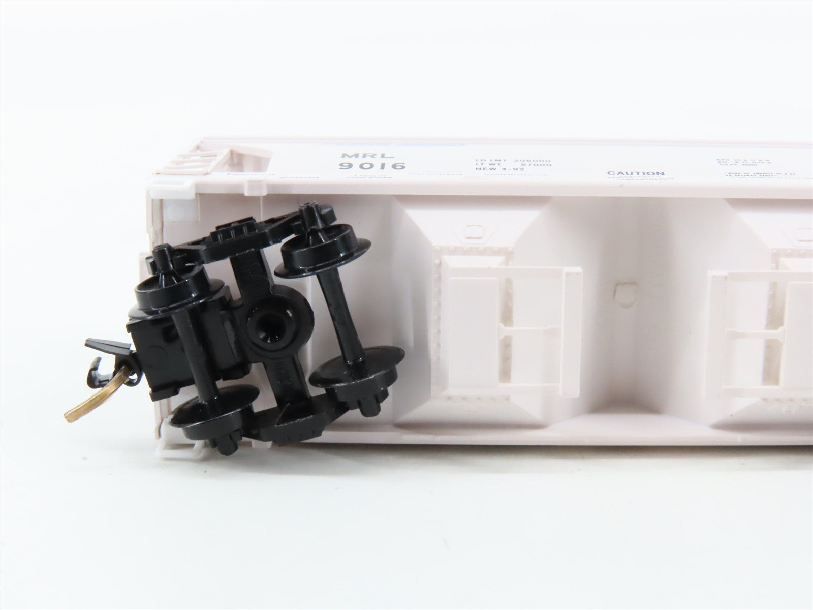 N Scale Micro-Trains MTL 92110 MRL Montana Rail Link Hopper 9016 RTR