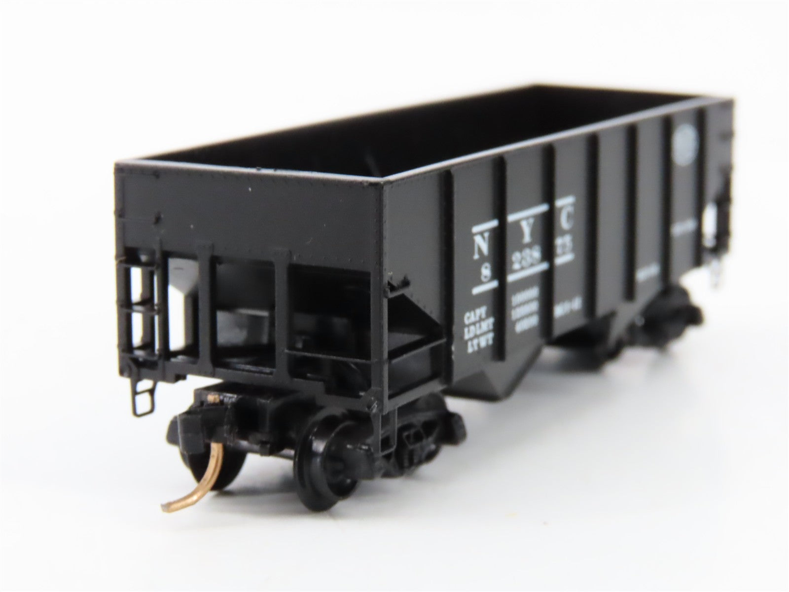 N Scale Micro-Trains MTL BLW-50 NYC New York Central 33' 2-Bay Hopper 823875 RTR