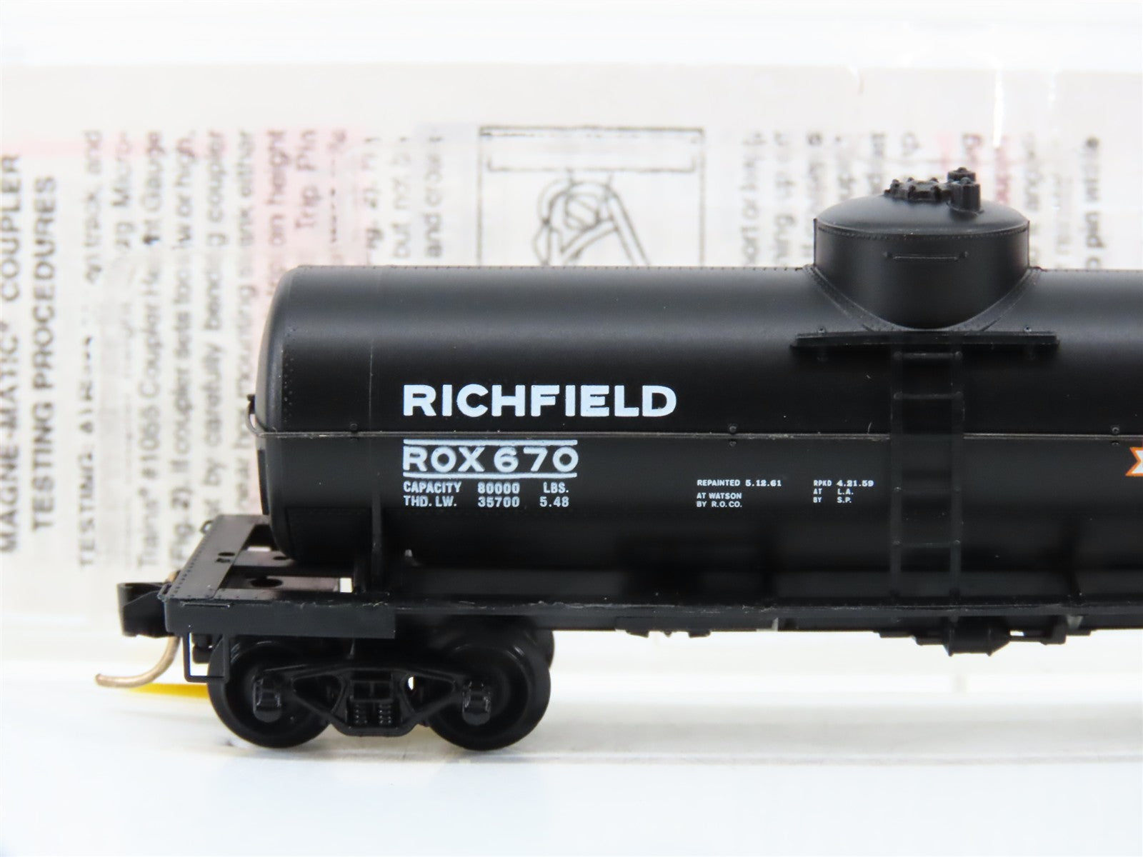 N Scale Micro-Trains MTL 65430 ROX Richfield Oil Company 39' Tank Car 670 RTR