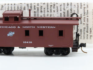 N Scale Micro-Trains MTL 50200 CNW Chicago & North Western 34' Caboose 10410 RTR