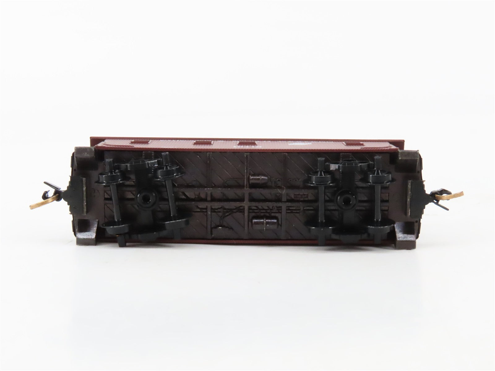 N Scale Micro-Trains MTL 50200 CNW Chicago & North Western 34' Caboose 10410 RTR