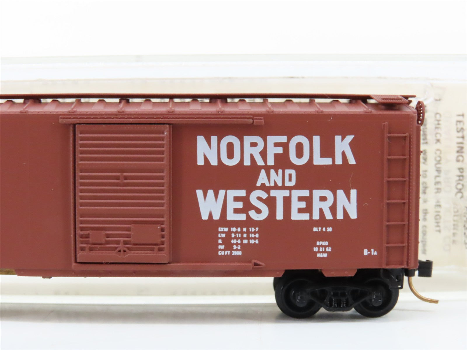 N Scale Kadee Micro-Trains MTL 20039 N&W Norfolk & Western 40' Box Car 54645 RTR