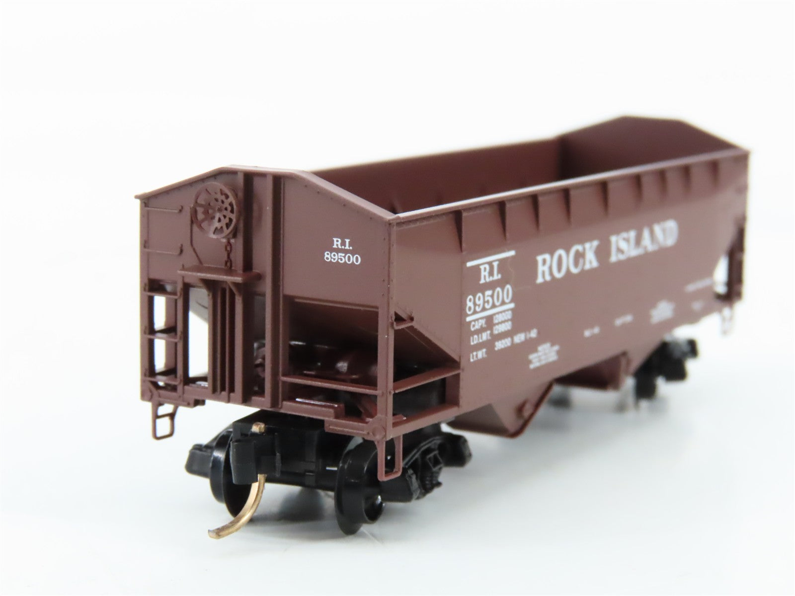 N Scale Micro-Trains MTL 90010 Rock Island 33' 2-Bay Hopper Factory Interior RTR