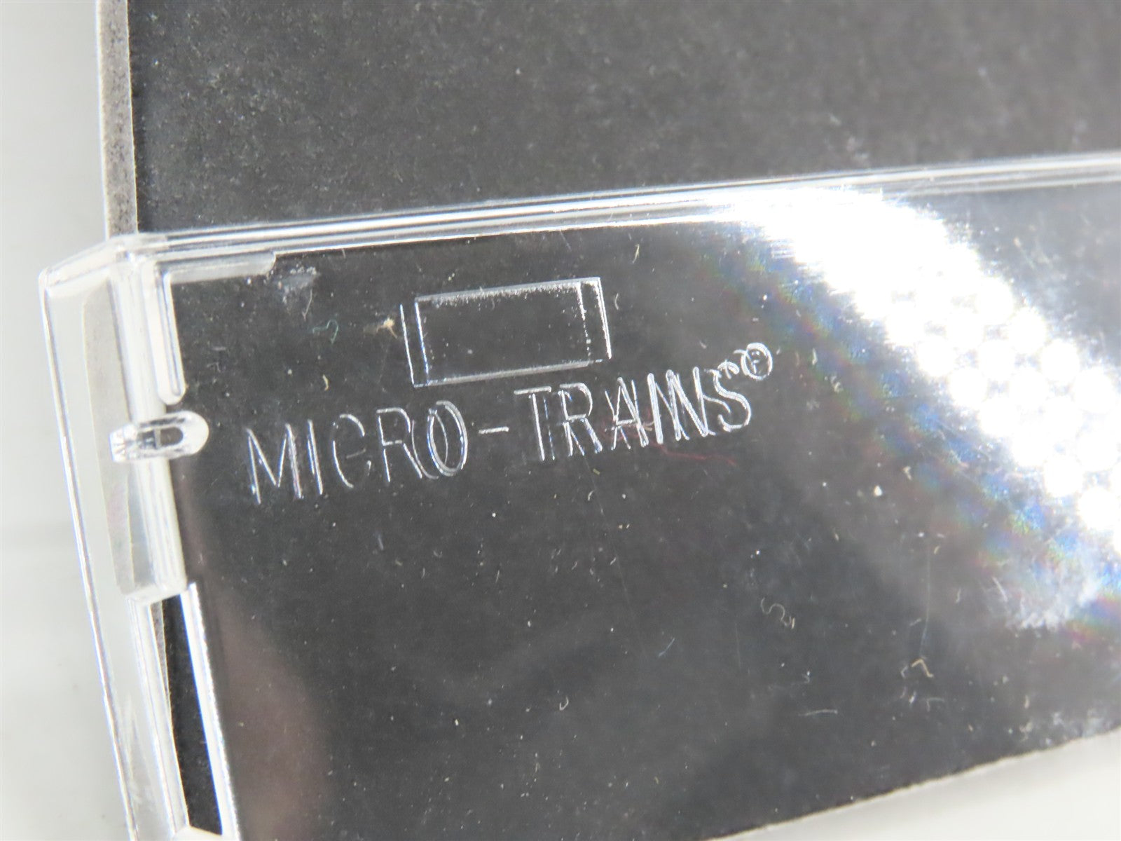 N Scale Micro-Trains MTL 90010 Rock Island 33' 2-Bay Hopper Factory Interior RTR