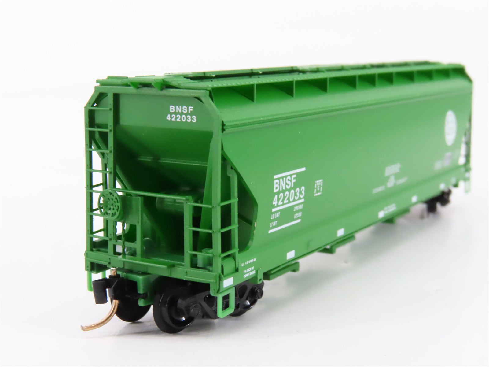 N Scale Micro-Trains MTL 94110 BNSF Railway 3-Bay Covered Hopper 422033 RTR