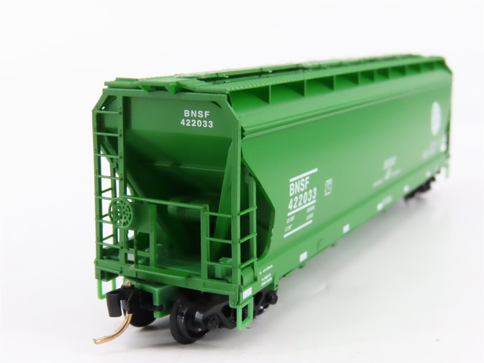 N Scale Micro-Trains MTL 94110 BNSF Railway 3-Bay Covered Hopper 422033 RTR