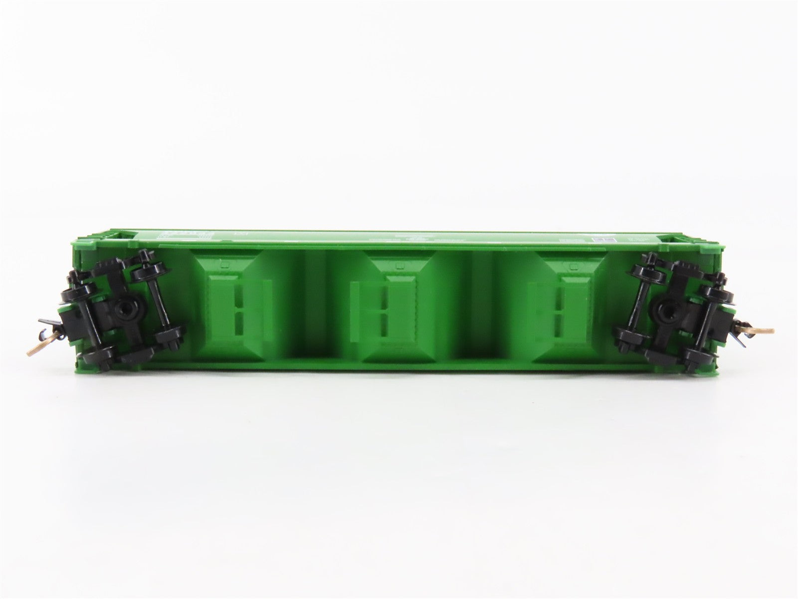 N Scale Micro-Trains MTL 94110 BNSF Railway 3-Bay Covered Hopper 422033 RTR