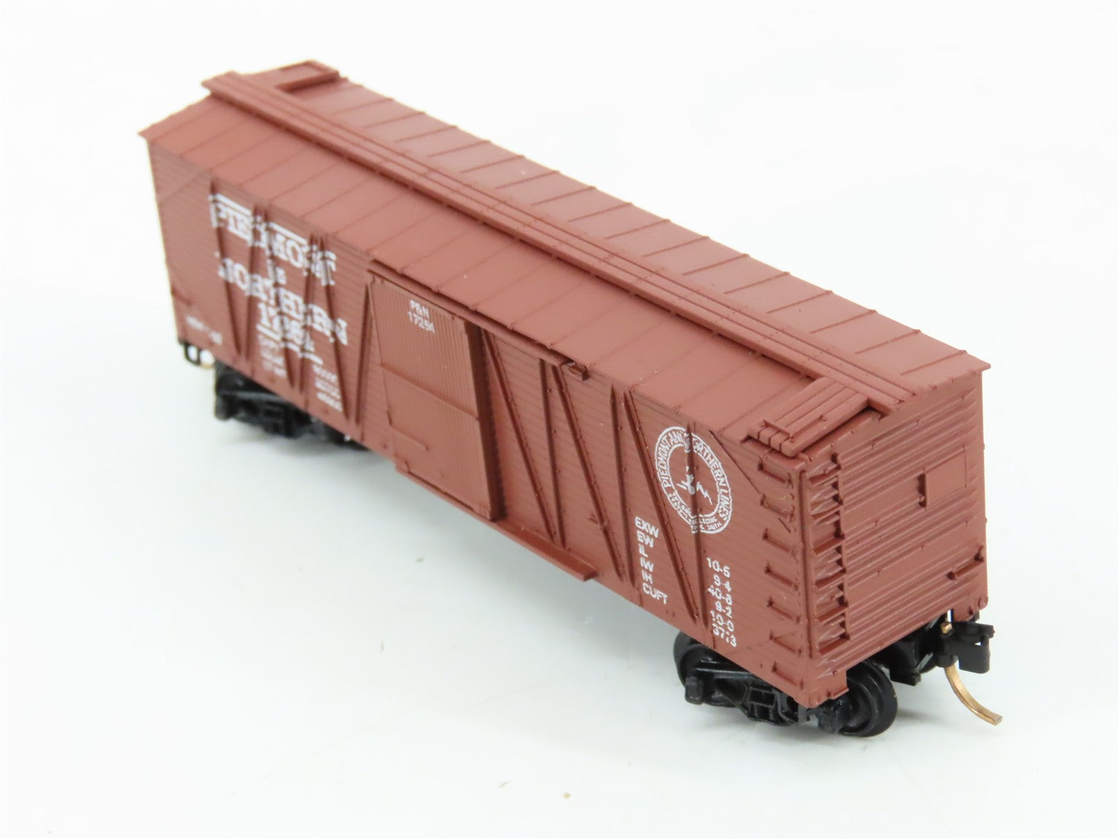N Scale Micro-Trains MTL P&N Piedmont & Northern 40' Box Car 17264 RTR