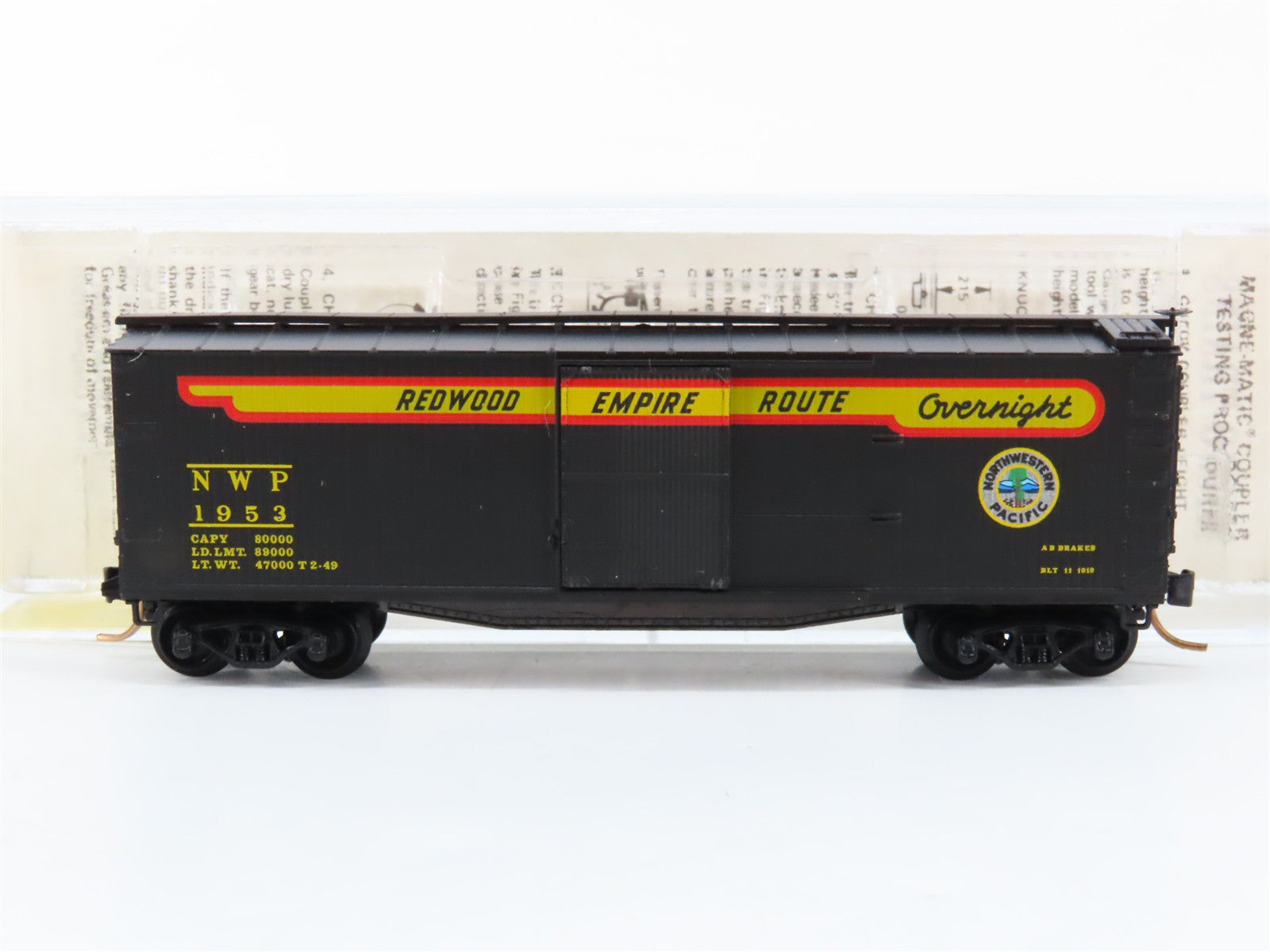 N Scale Micro-Trains MTL 39100 NWP Northwestern Pacific 40' Box Car 1953 RTR