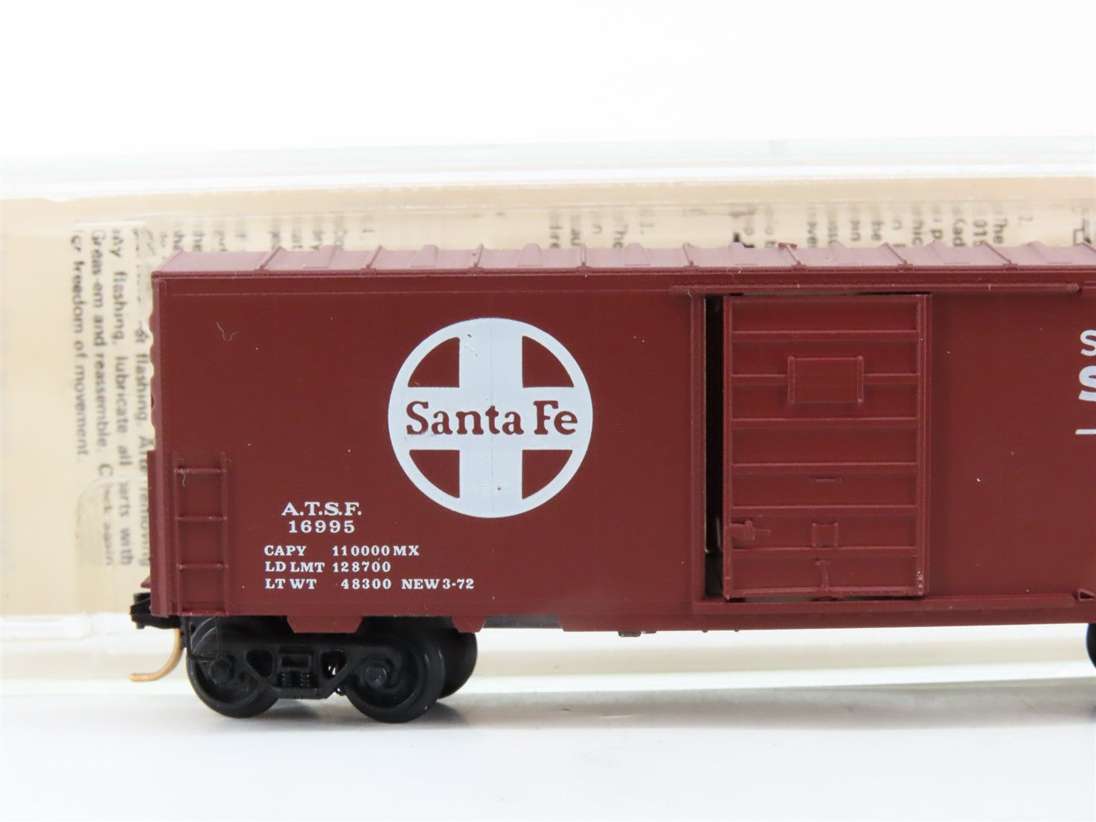 N Scale Micro-Trains MTL ATSF Santa Fe 40' Box Car 16995 RTR