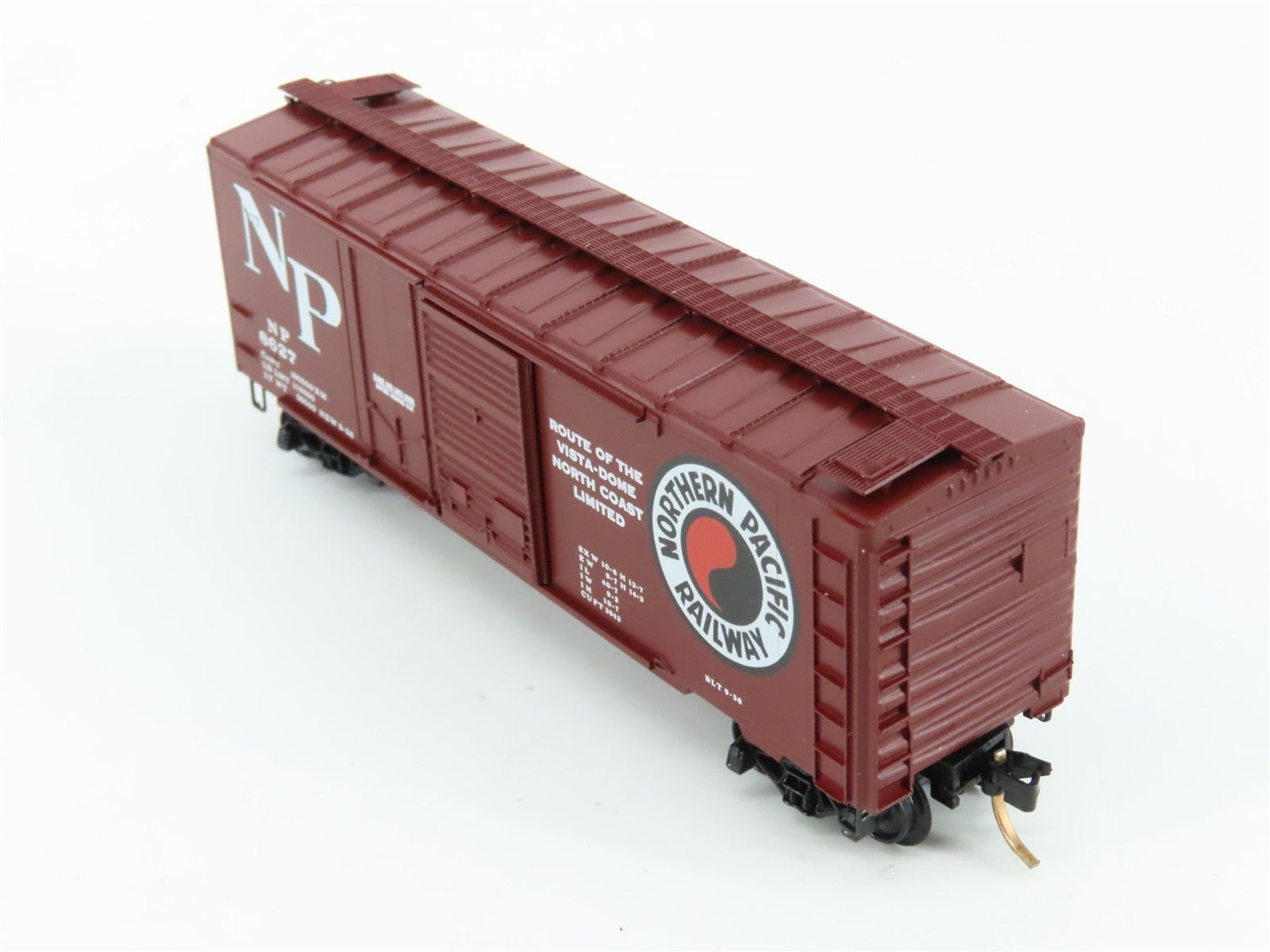 N Kadee Micro-Trains MTL Special Run 1-C NP Northern Pacific 40' Boxcar 8627 RTR