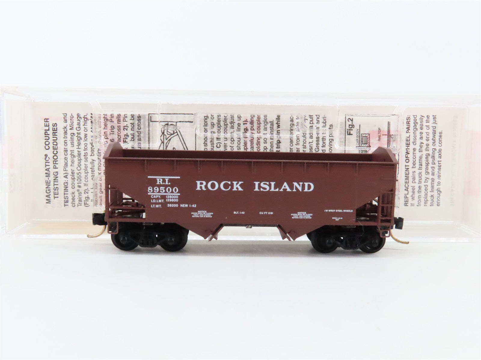 N Scale Micro-Trains MTL 90010 Rock Island 33' 2-Bay Hopper Factory Interior RTR