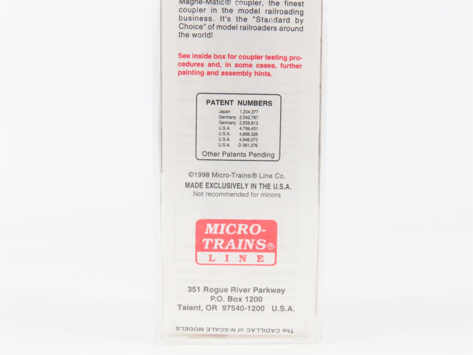 N Scale Micro-Trains MTL 90010 Rock Island 33' 2-Bay Hopper Factory Interior RTR