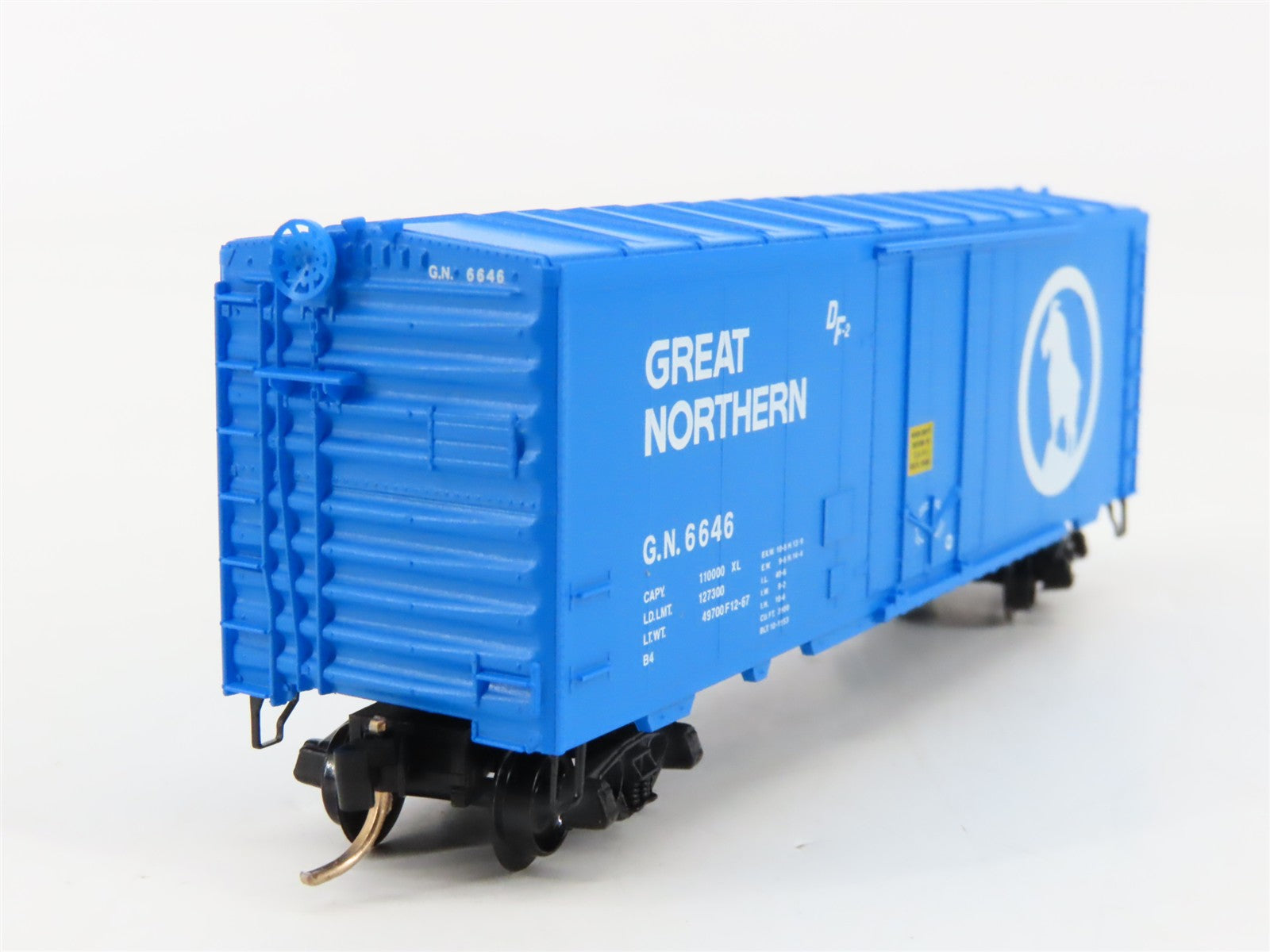 N Scale Micro-Trains MTL 74030 GN Great Northern 40' Box Car 6646 RTR