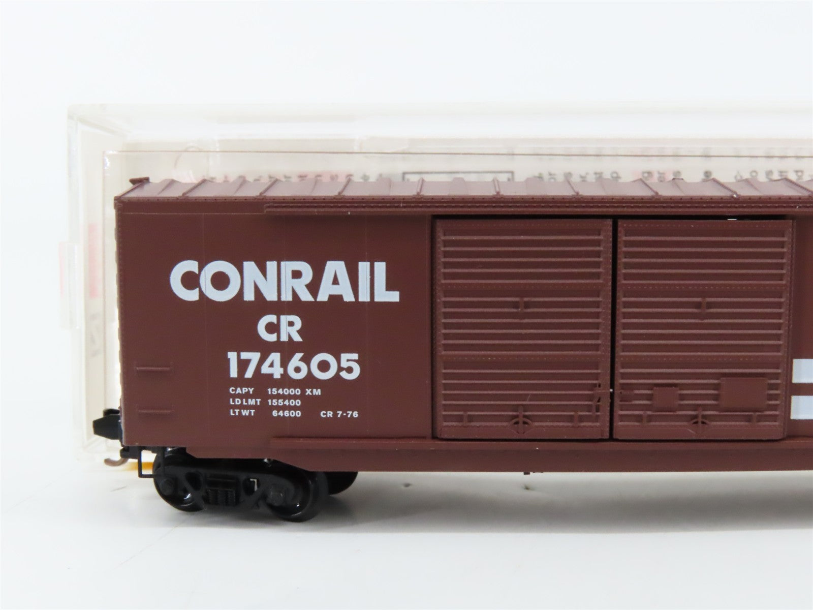 N Scale Micro-Trains MTL 37010 CR Conrail 50' Box Car 174605 RTR