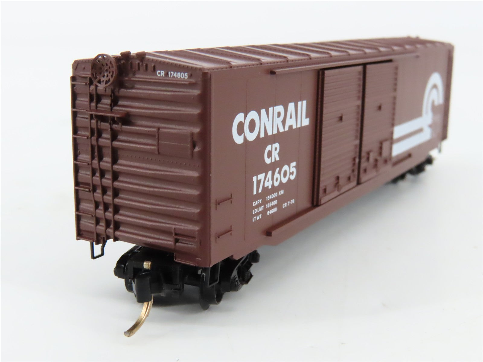 N Scale Micro-Trains MTL 37010 CR Conrail 50' Box Car 174605 RTR