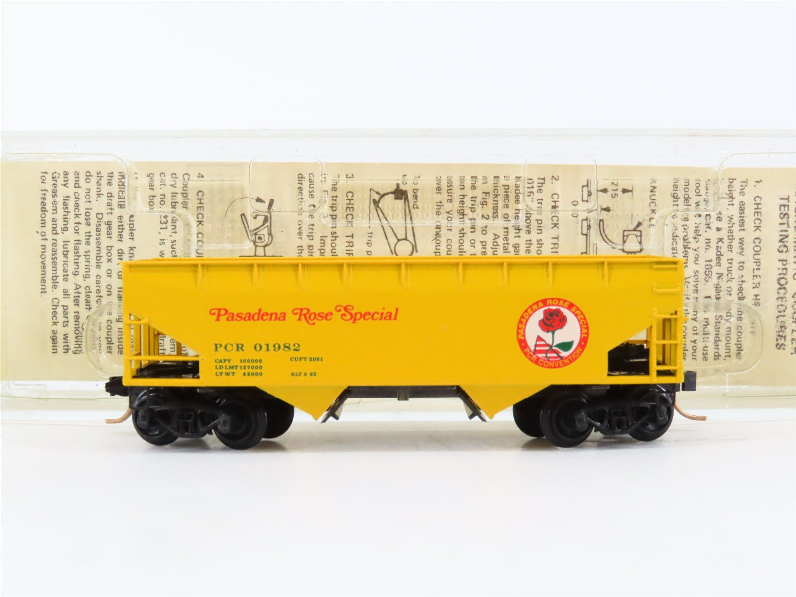 N Scale Micro-Trains MTL Pasadena Rose Special 2-Bay Hopper Factory Interior RTR