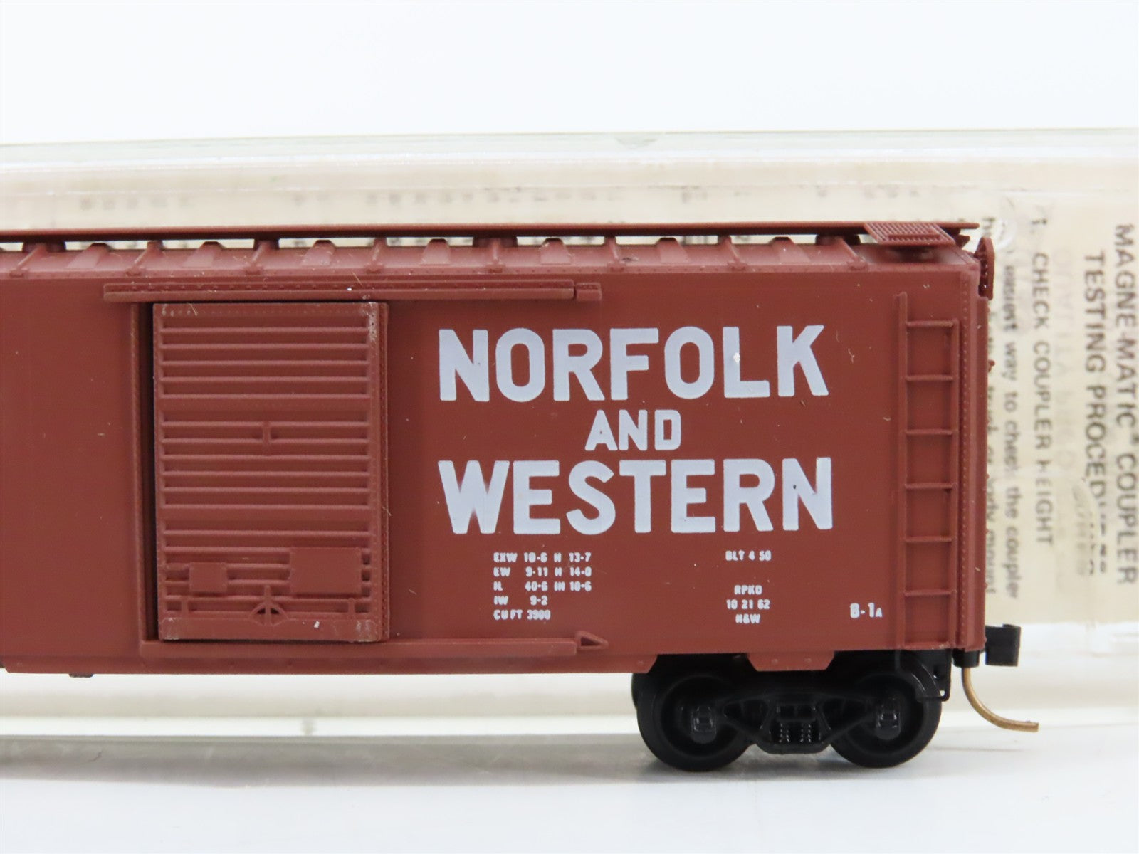 N Scale Kadee Micro-Trains MTL 20039 N&W Norfolk & Western 40' Box Car 54645 RTR