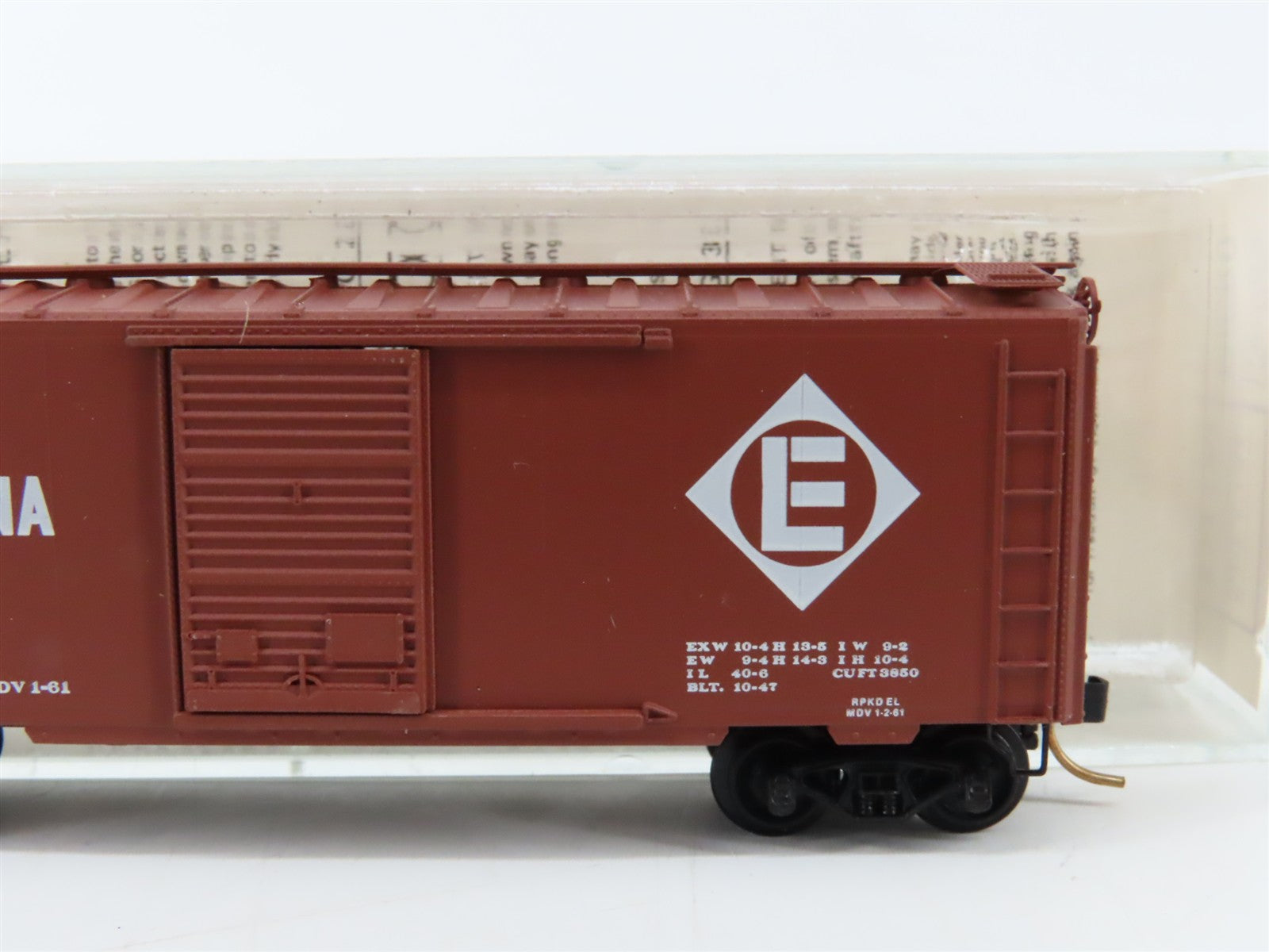 N Scale Micro-Trains MTL EL Erie Lackawanna 40' Box Car 70034 RTR