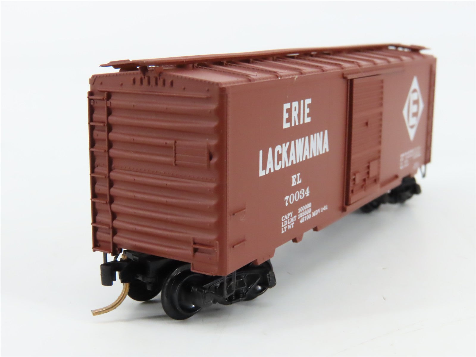 N Scale Micro-Trains MTL EL Erie Lackawanna 40' Box Car 70034 RTR