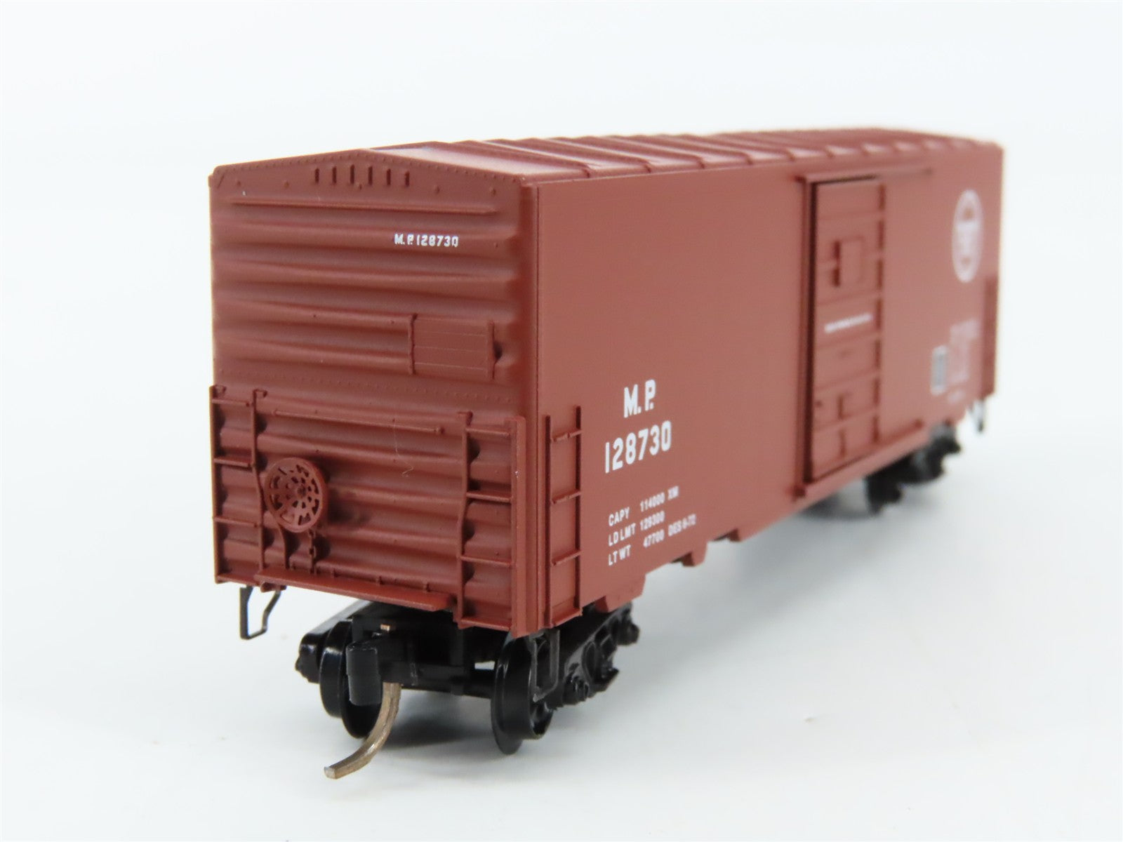 N Scale Micro-Trains MTL 24190 MP Missouri Pacific 40' Box Car 128730 RTR