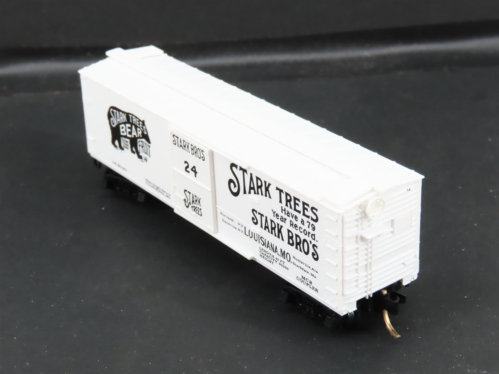 N Scale Micro-Trains MTL 42010 Stark Bro's 40' Double-Sheathed Wood Box Car RTR