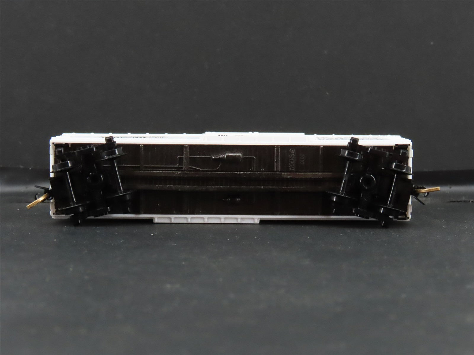 N Scale Micro-Trains MTL 42010 Stark Bro's 40' Double-Sheathed Wood Box Car RTR