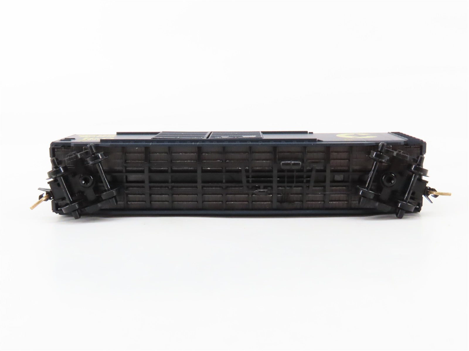 N Scale Micro-Trains MTL 34010 B&O Chessie System 50' Box Car 288041 RTR