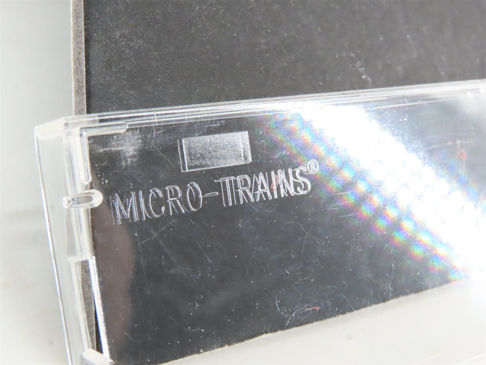 N Scale Micro-Trains MTL 20206 CN Canadian National 40' Box Car 521995 RTR