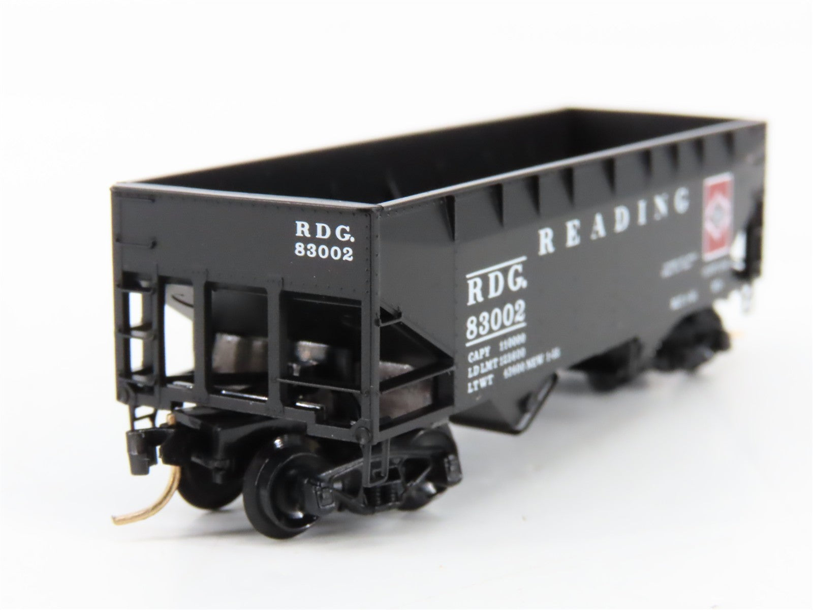 N Scale Micro-Trains MTL 55310 RDG Reading 33' 2-Bay Hopper Factory Interior RTR