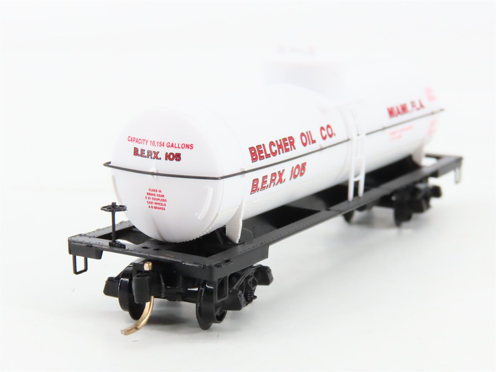 N Scale Micro-Trains MTL 65420 Belcher Oil Co. 39' Single Dome Tank Car RTR