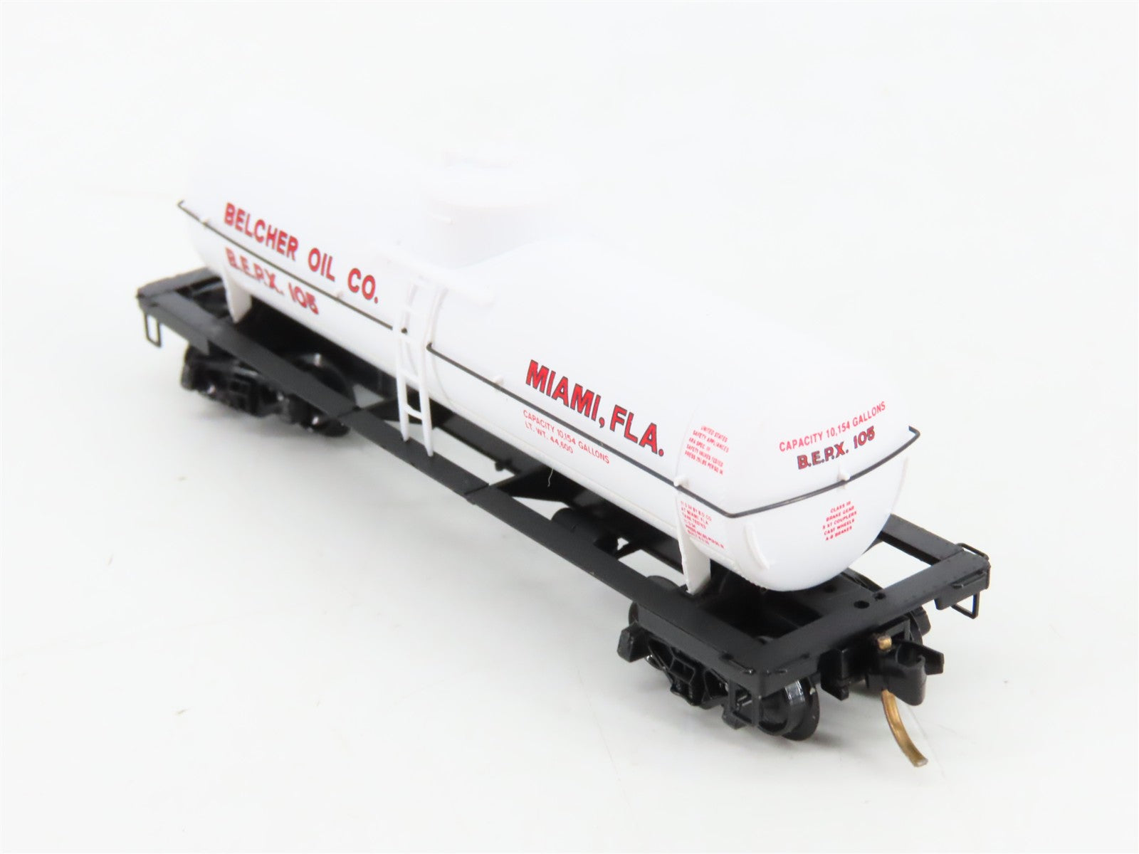 N Scale Micro-Trains MTL 65420 Belcher Oil Co. 39' Single Dome Tank Car RTR