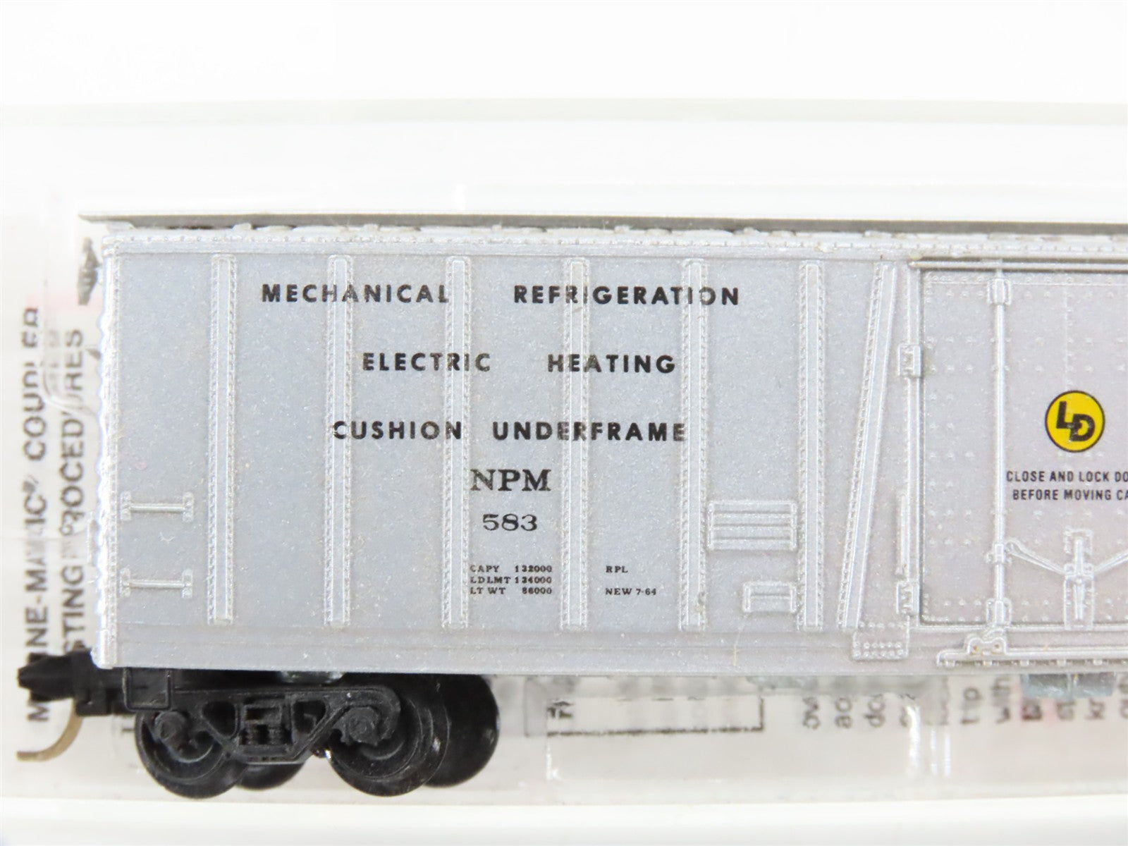 N Scale Micro-Trains MTL NPM Northern Pacific 50' Reefer 583 RTR