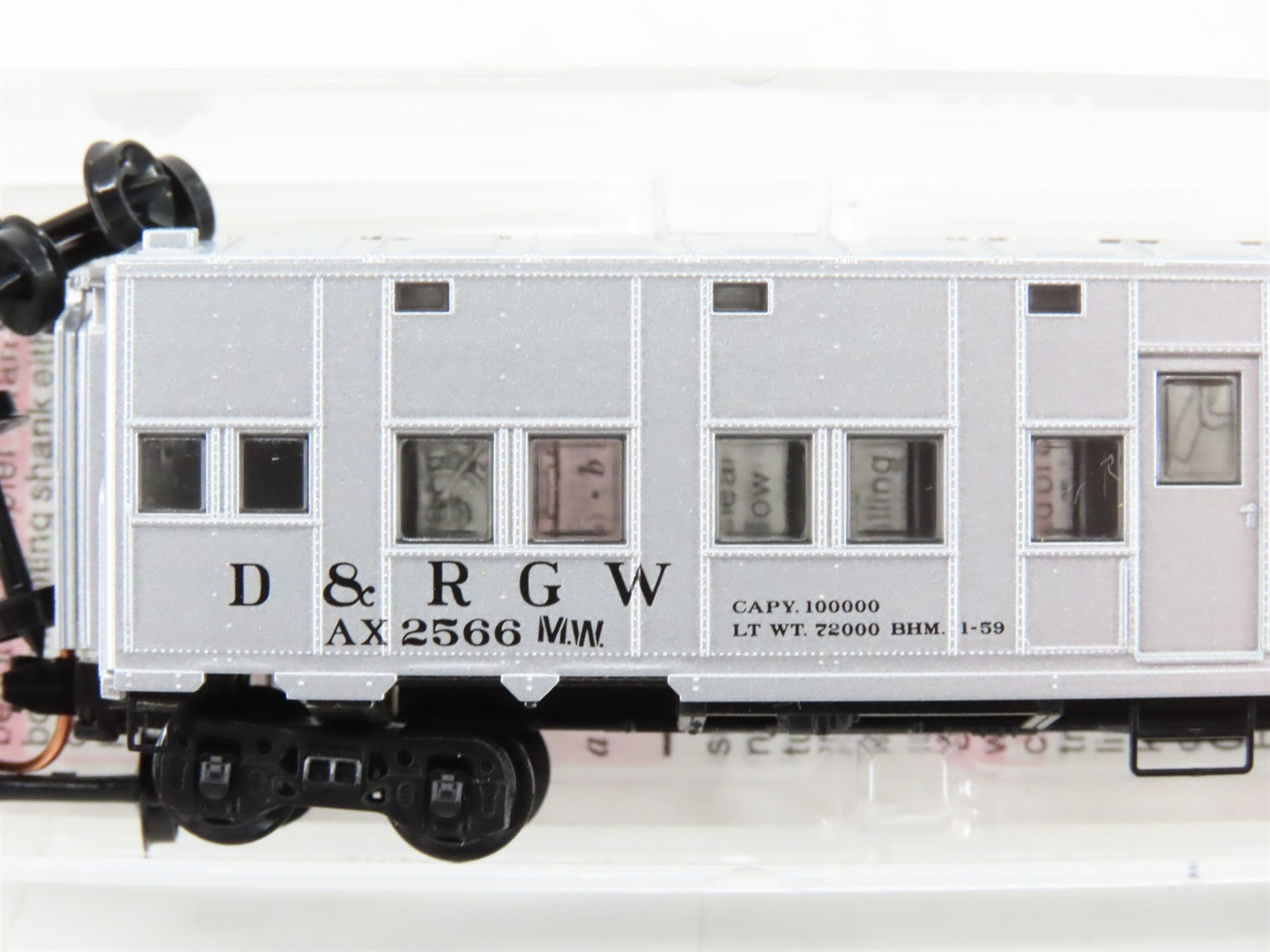 N Scale Micro-Trains MTL 116020.2 Denver & Rio Grande Western 50' Sleeper RTR