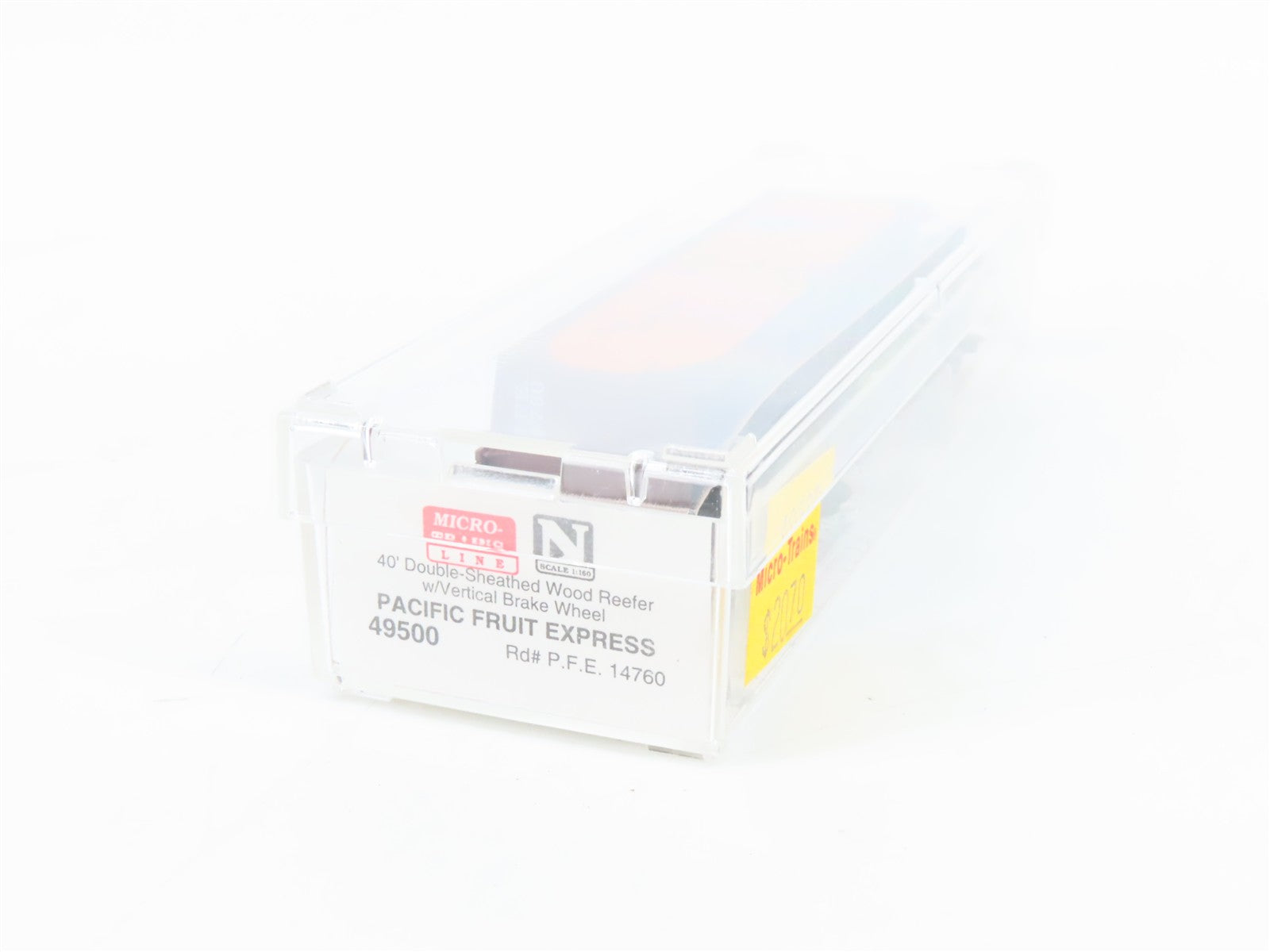N Scale Micro-Trains MTL 49500 PFE Pacific Fruit Express 40' Reefer 14760 RTR