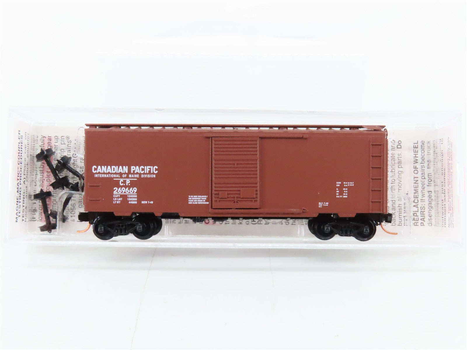 N Scale Micro-Trains MTL 20136 CP Canadian Pacific 40' Box Car 269669 RTR