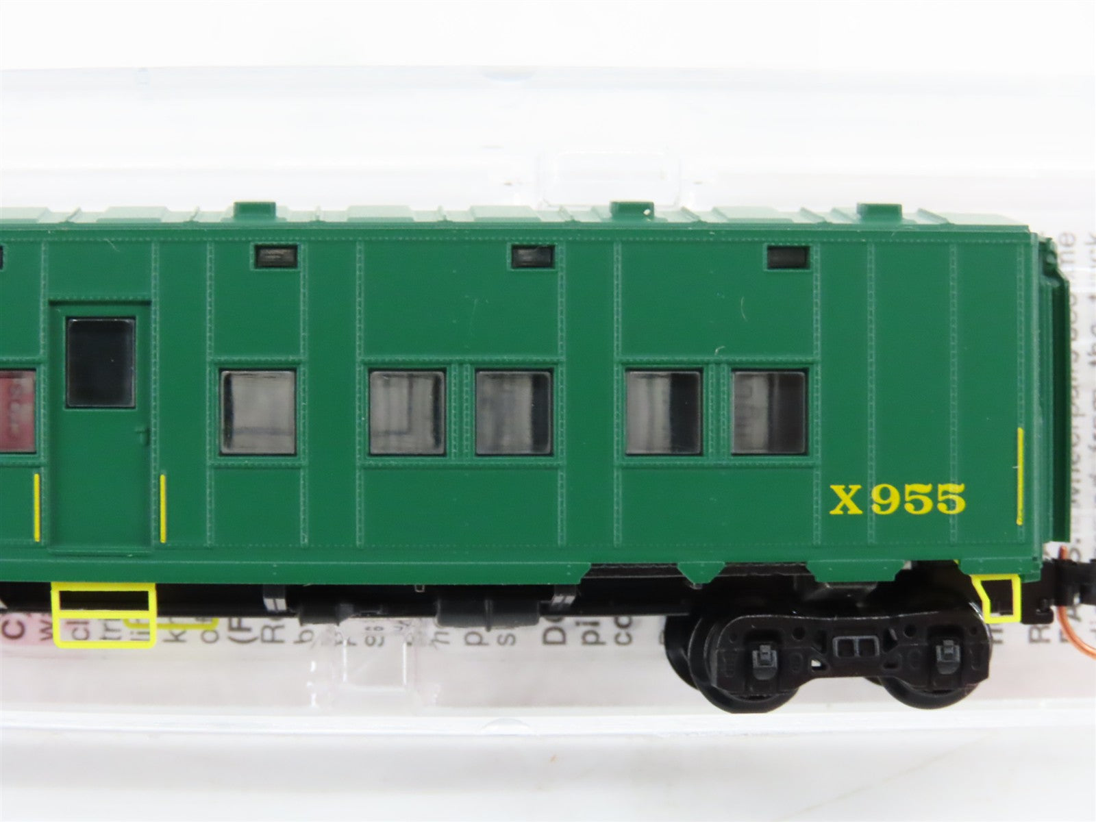 N Scale Micro-Trains MTL 116030.2 C&O Chesapeake & Ohio Troop Sleeper X955 RTR