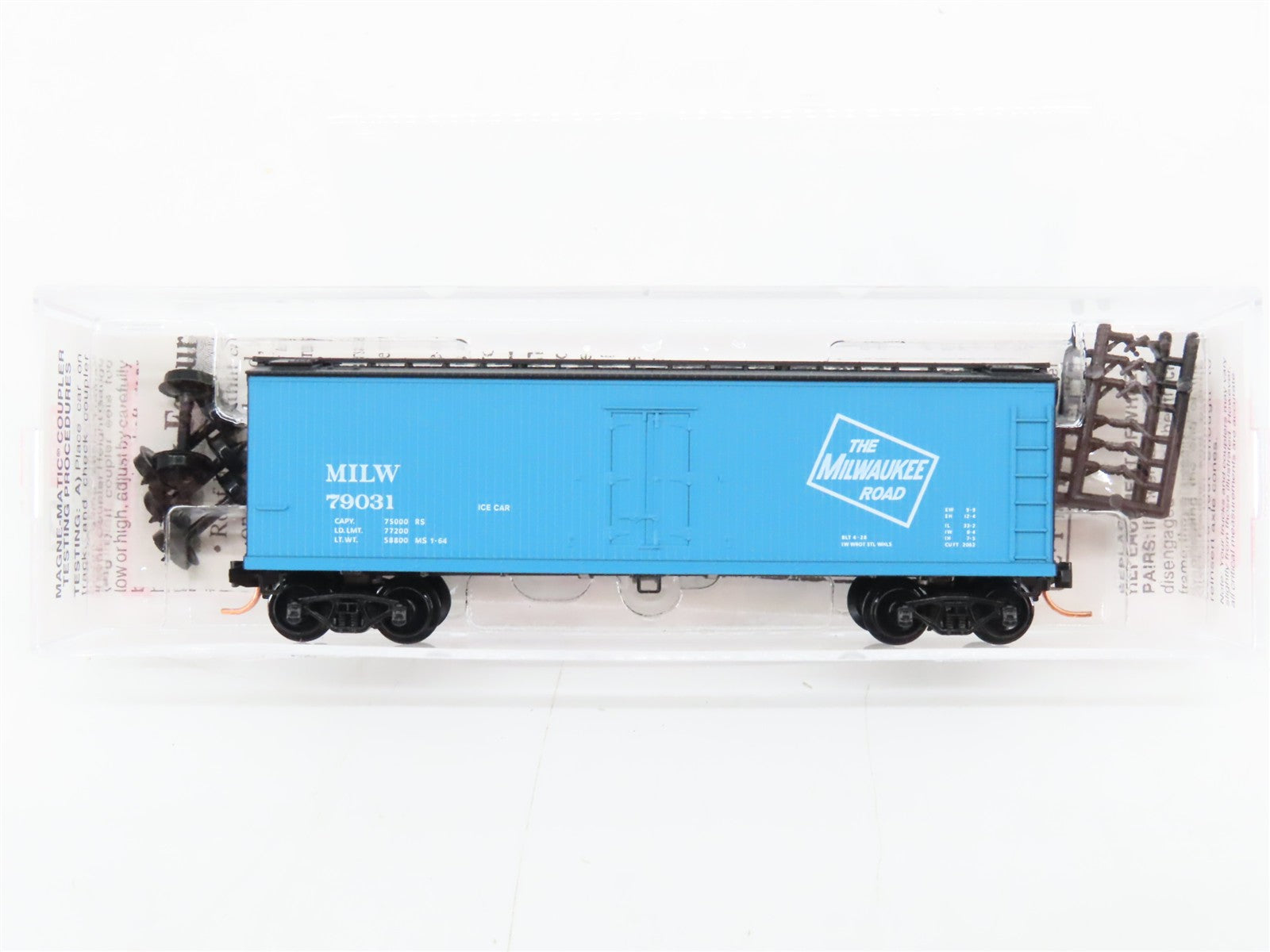N Scale Micro-Trains MTL 47360 MILW Milwaukee Road 40' Reefer 79031 RTR