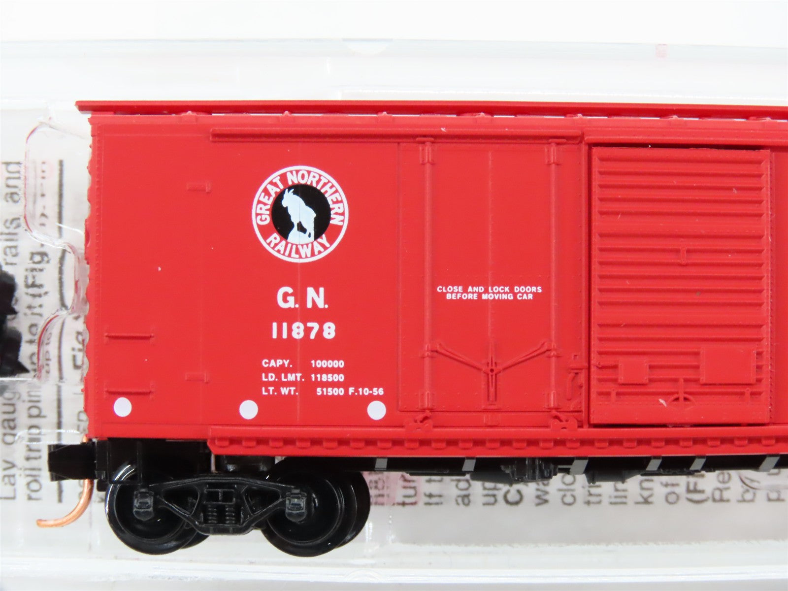 N Scale Micro-Trains MTL 22020 GN Great Northern 40' Box Car 11878 RTR