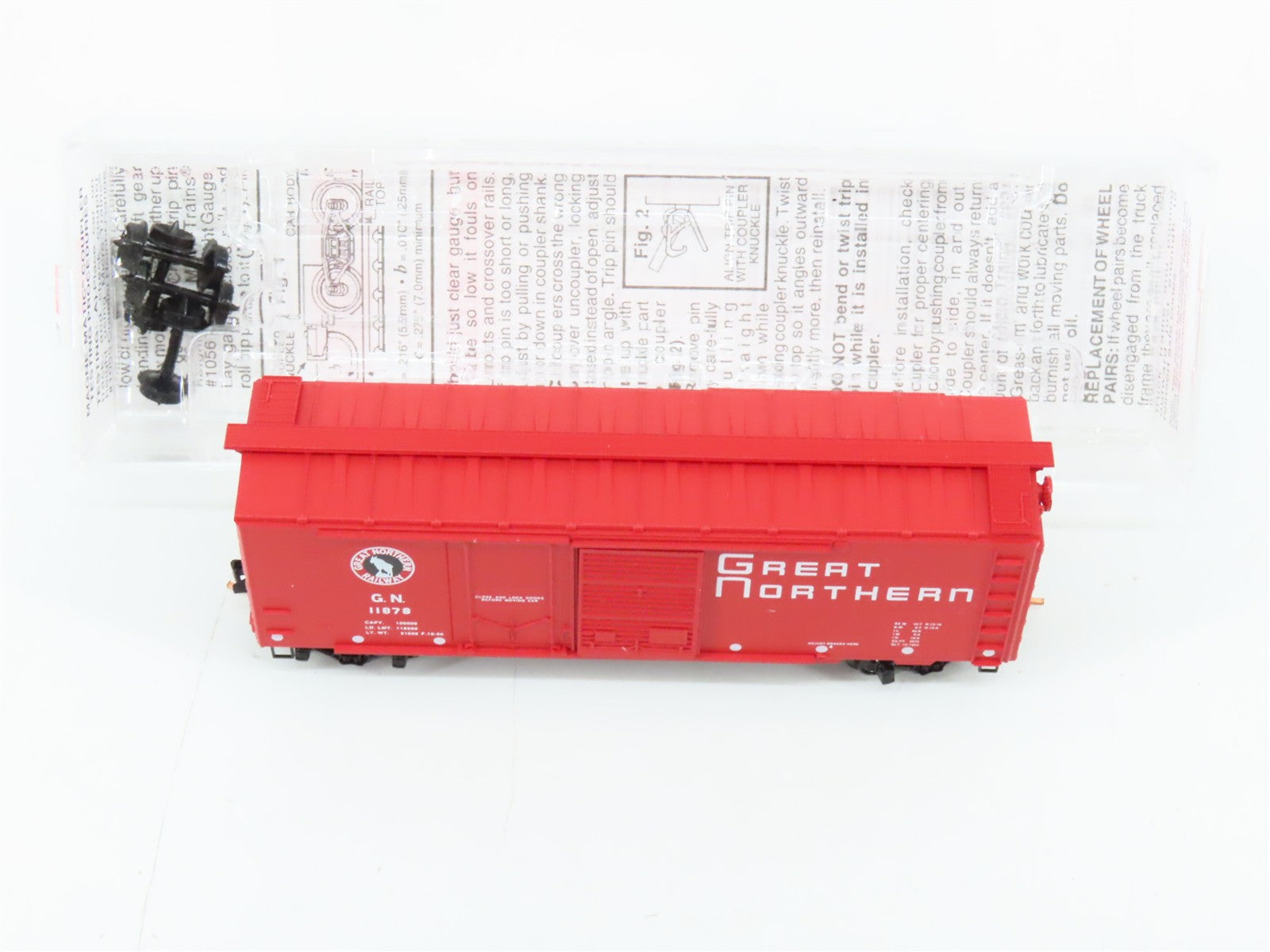 N Scale Micro-Trains MTL 22020 GN Great Northern 40' Box Car 11878 RTR