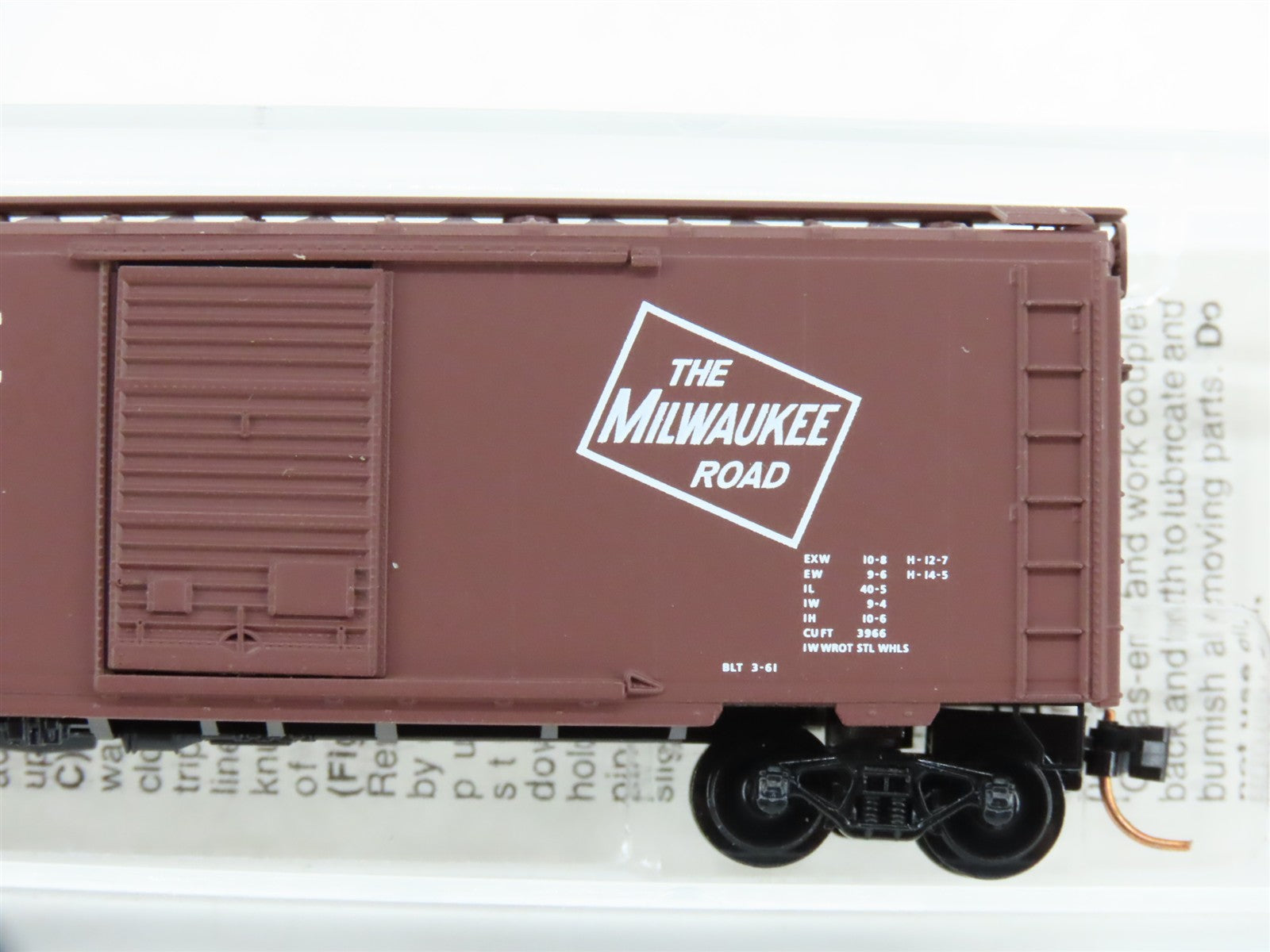 N Scale Micro-Trains MTL 20526 MILW Milwaukee Road 40' Box Car 30371 RTR