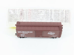 N Scale Micro-Trains MTL 20526 MILW Milwaukee Road 40' Box Car 30371 RTR