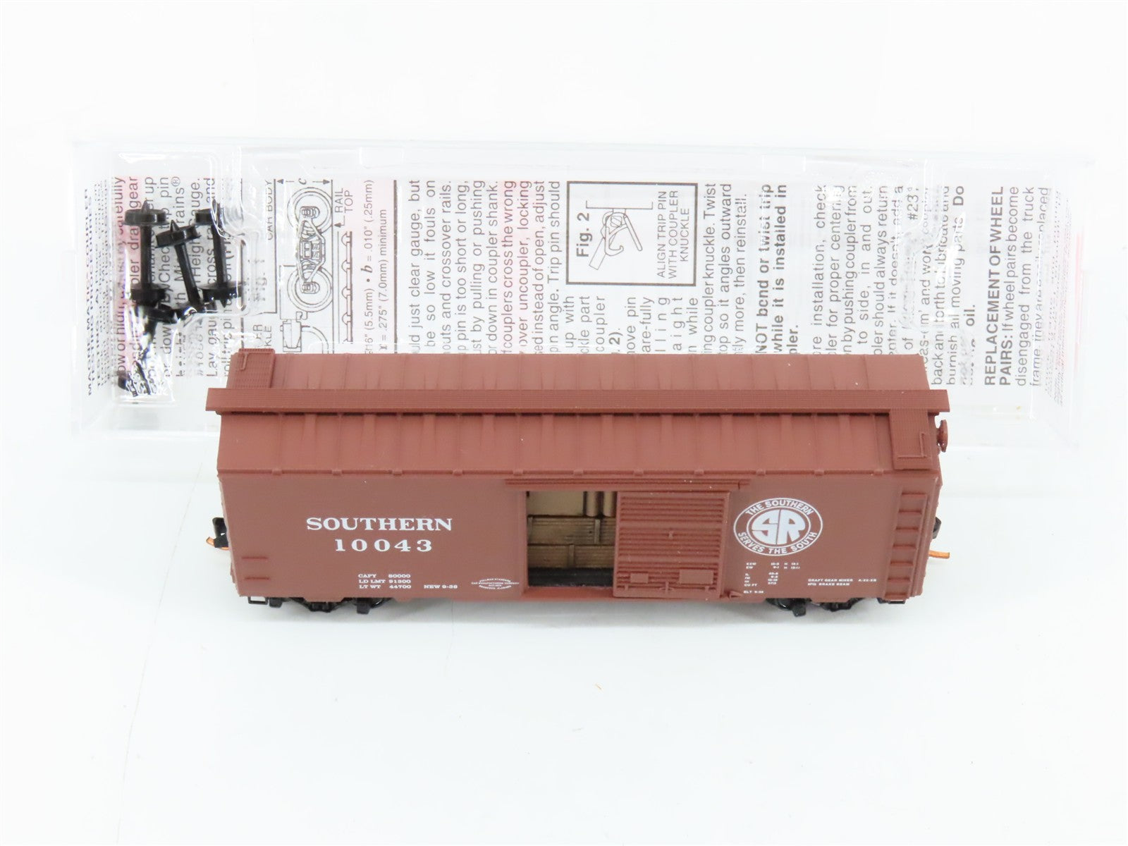 N Scale Micro-Trains MTL 02000530 Southern Railway 40' Box Car 10043 RTR