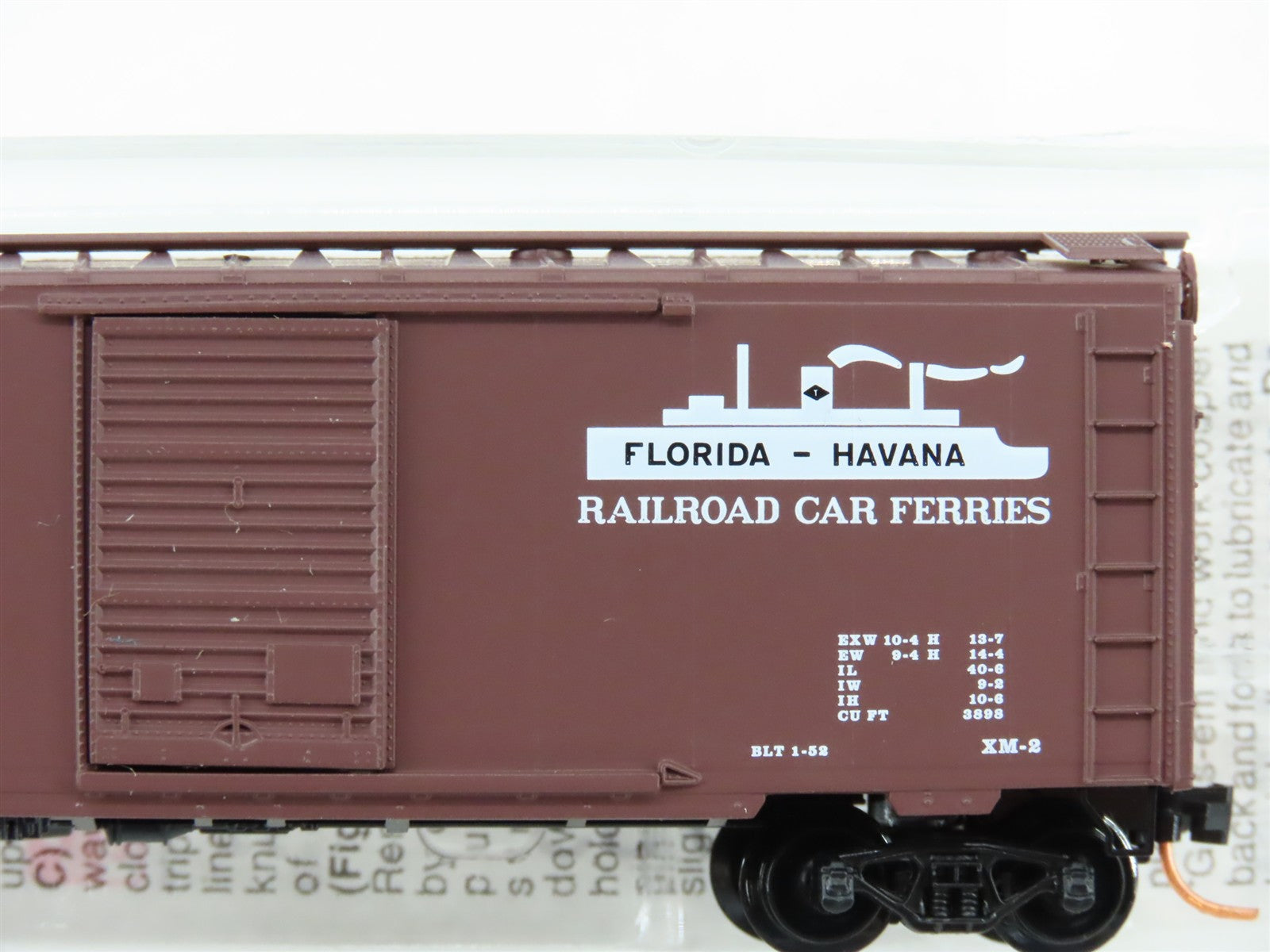 N Scale Micro-Trains MTL 20370 West India Fruit & Steamship Company Box Car RTR