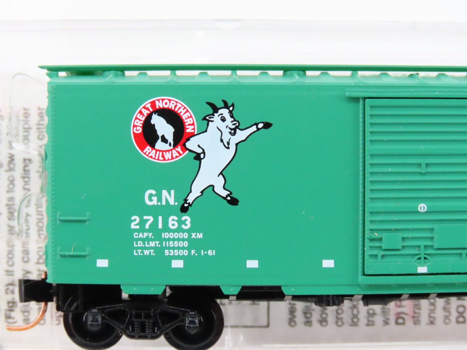 N Scale Micro-Trains MTL 20420 GN Great Northern 40' Box Car 27163 RTR