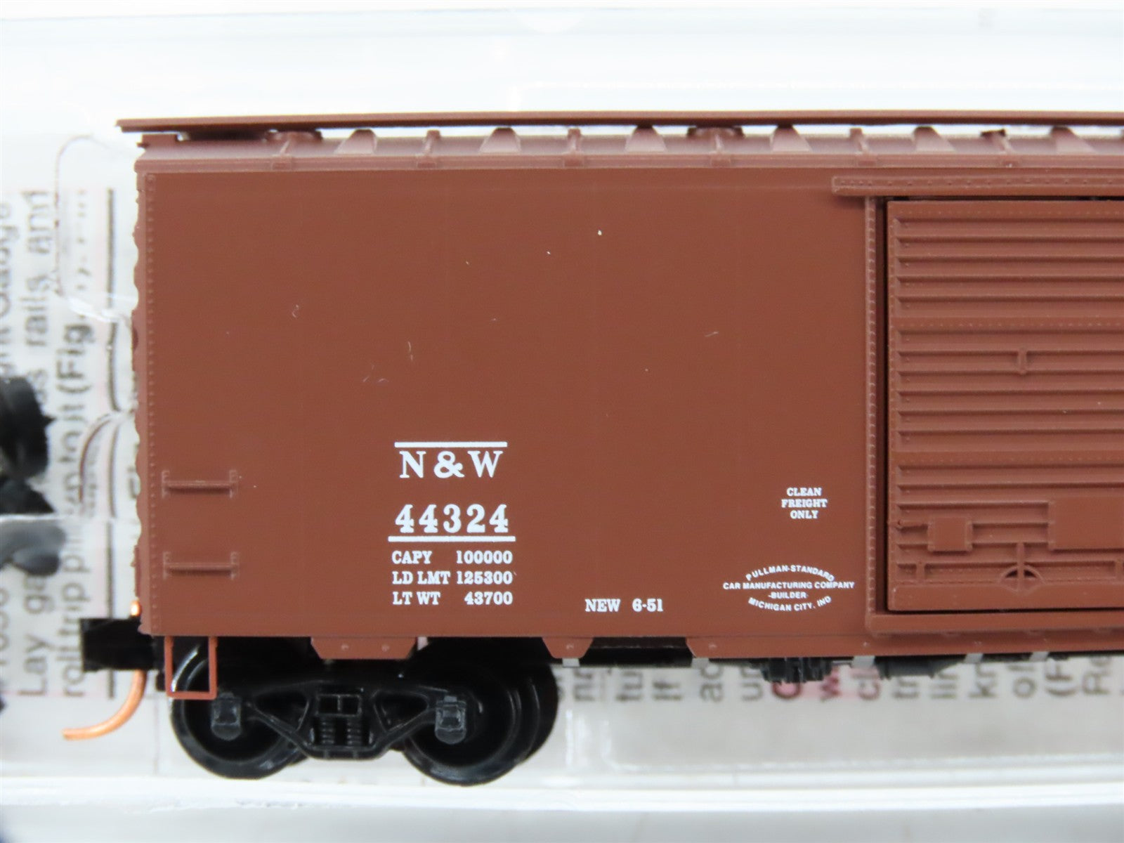N Scale Micro-Trains MTL 20606 N&W Norfolk & Western 40' Box Car 44324 RTR