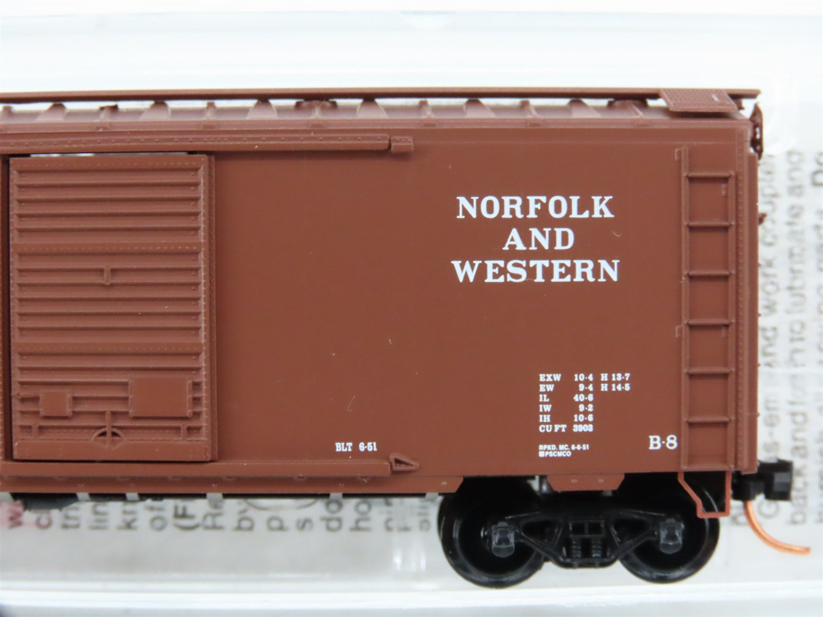 N Scale Micro-Trains MTL 20606 N&W Norfolk & Western 40' Box Car 44324 RTR