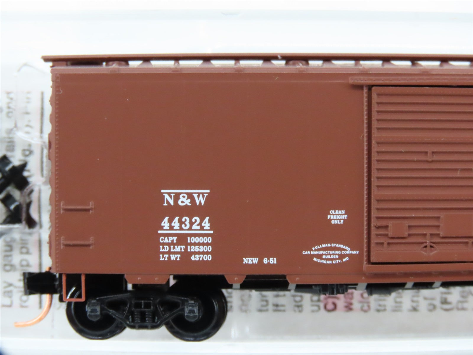 N Scale Micro-Trains MTL 20606 N&W Norfolk & Western 40' Standard Box Car RTR
